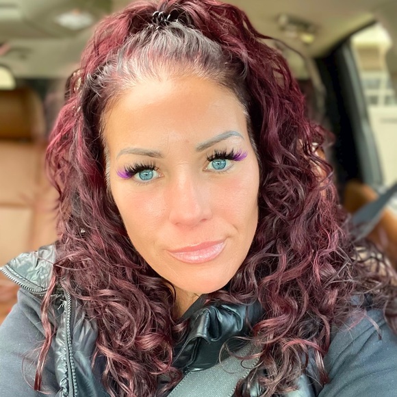 Meet your Posher, Janese - Picture 3 of 3